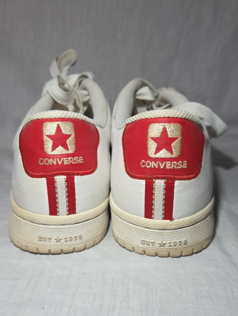 CONVERSE ALL STARS White And Red Sneakers / Tennis Shoes Mens 10 Womens 12 - Picture 4 of 6